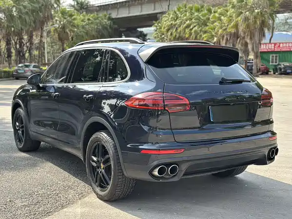 Porsche Cayenne 2016