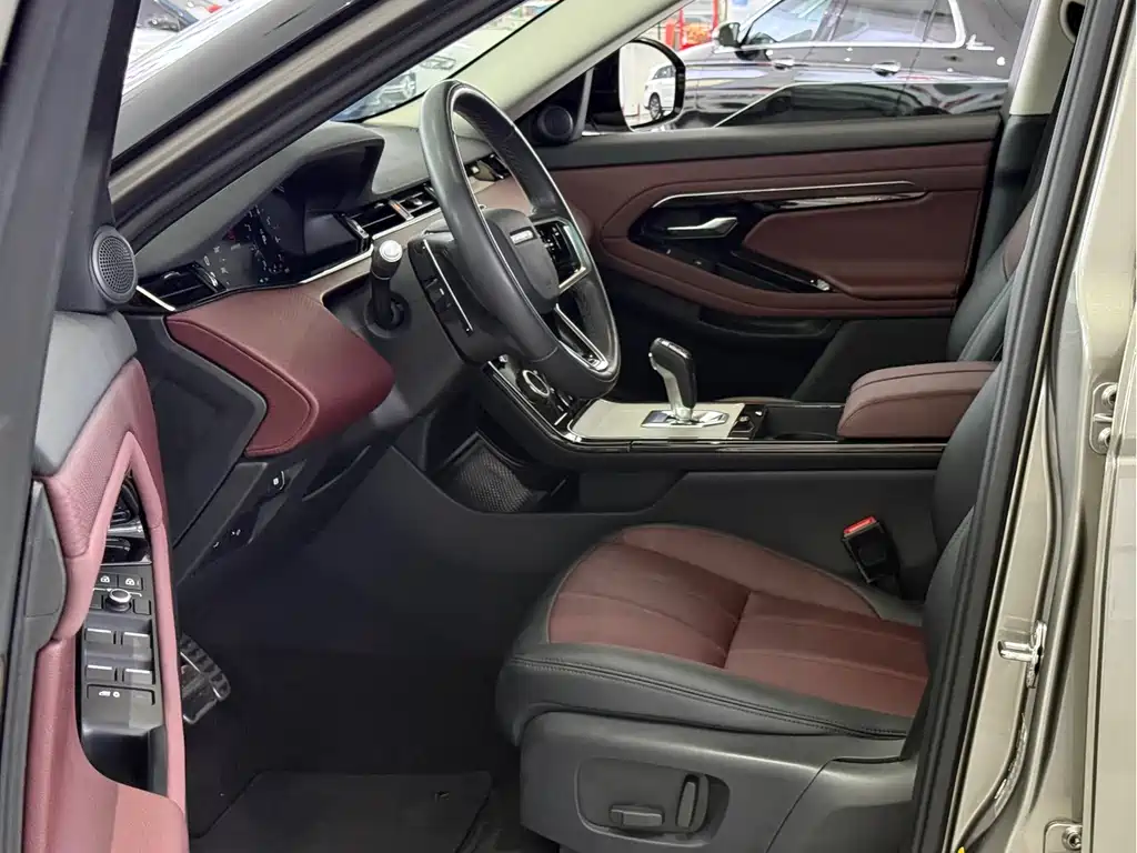 Land Rover Evoque 2022 — фото 4