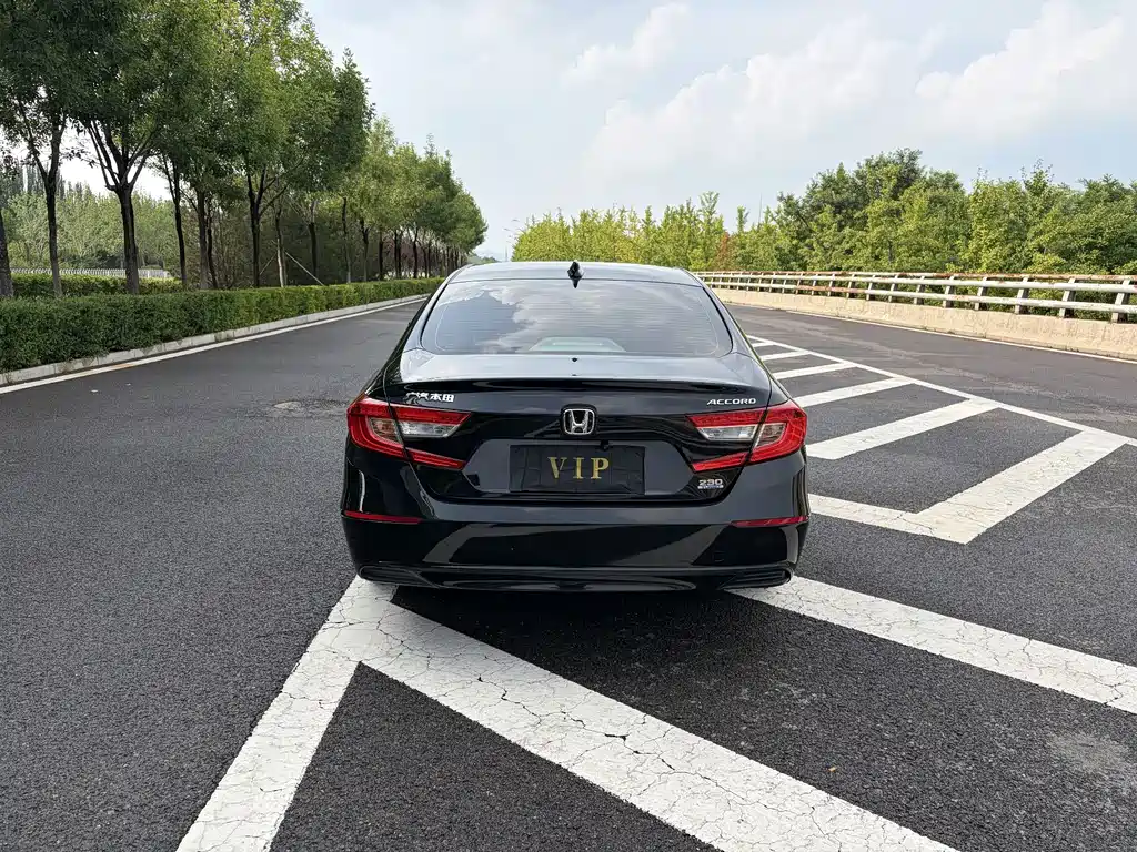 Honda Accord 2021 — фото 8