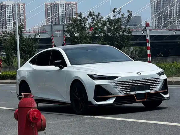 Changan UNI-V 2023