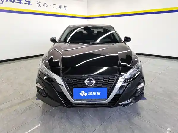 Nissan Teana 2022