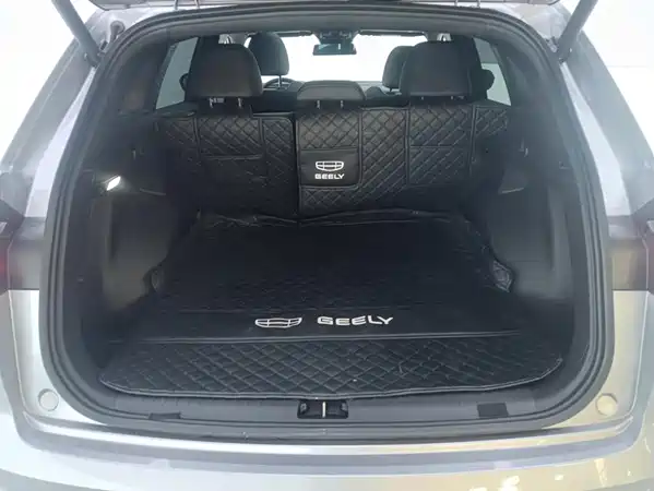 Geely Xingyue L 2024