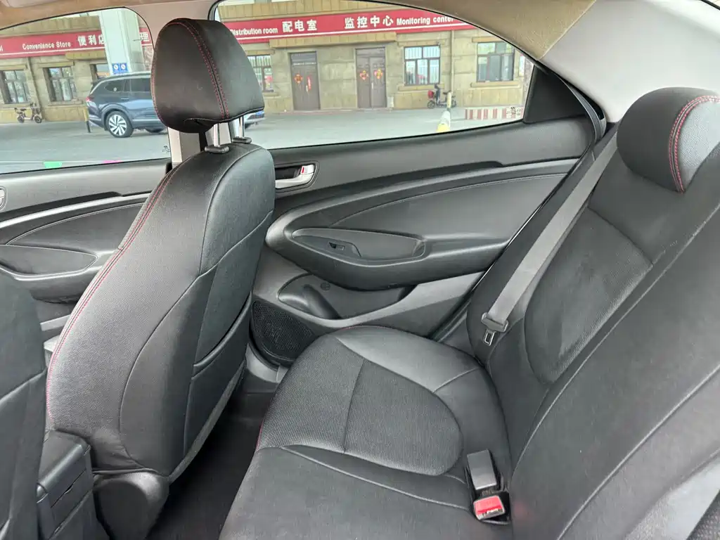 Hyundai Verna 2020 — фото 10