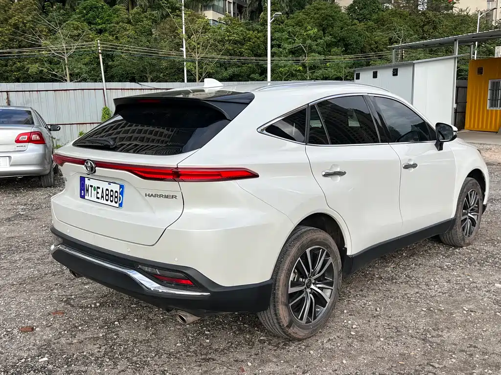 Toyota Harrier 2022 — фото 6