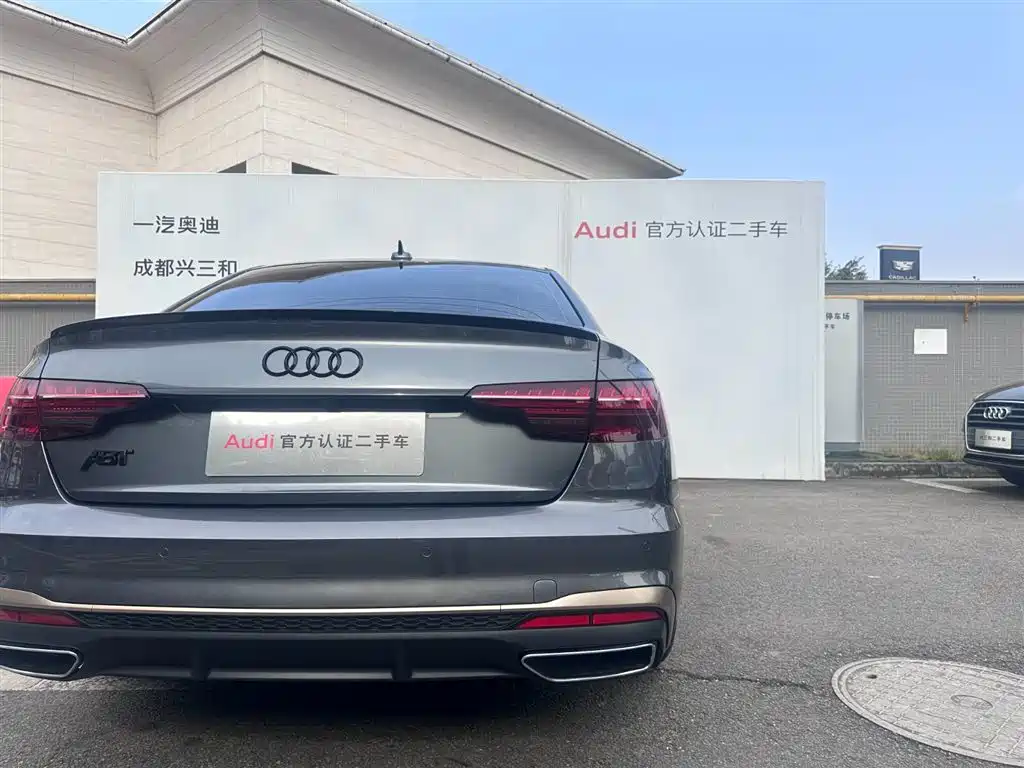 Audi A4L 2025 — фото 18