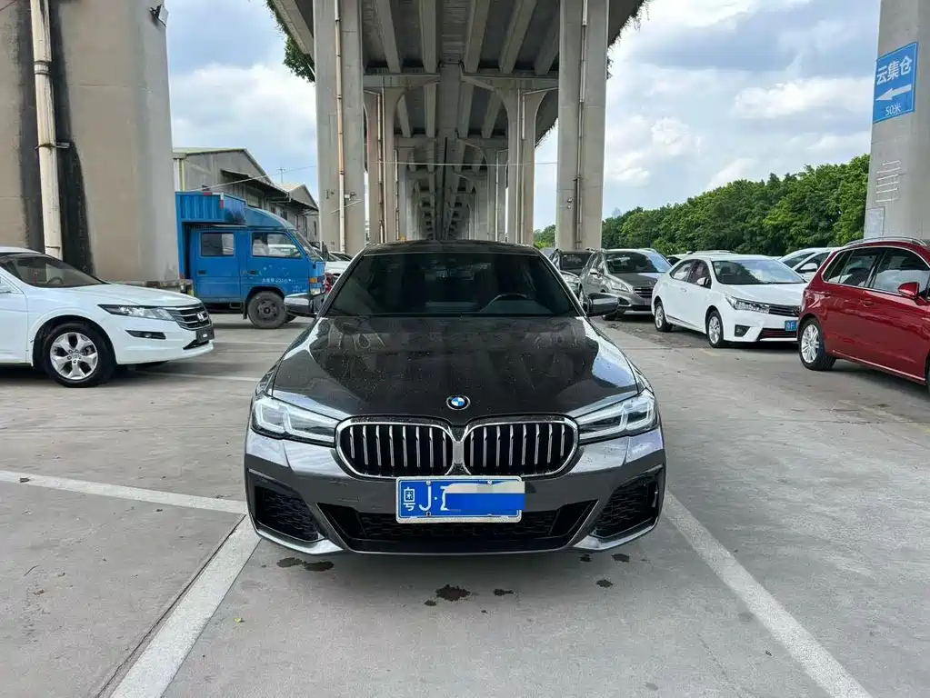 BMW 5 Series 2021