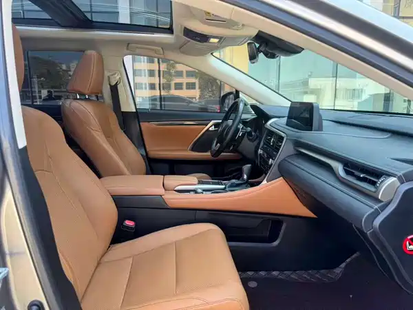 Lexus RX 2020