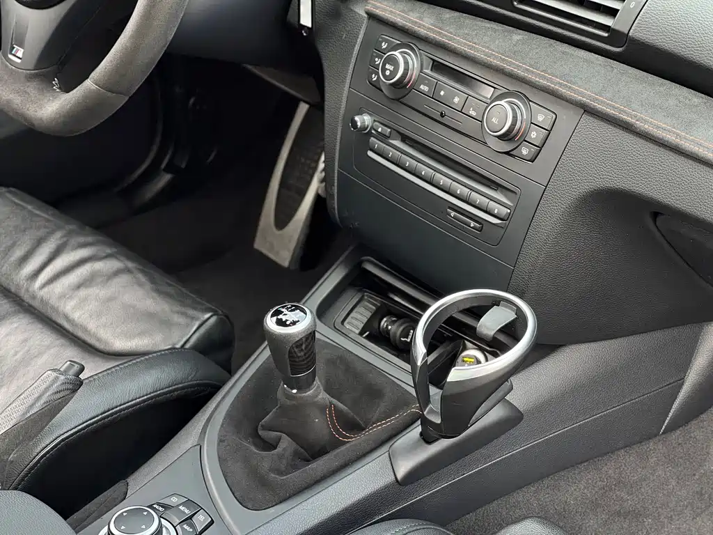 BMW 1 Series M 2012 — фото 13