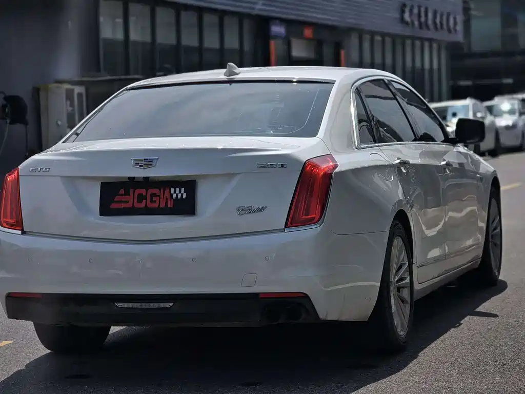 Cadillac CT6 2016 — фото 13
