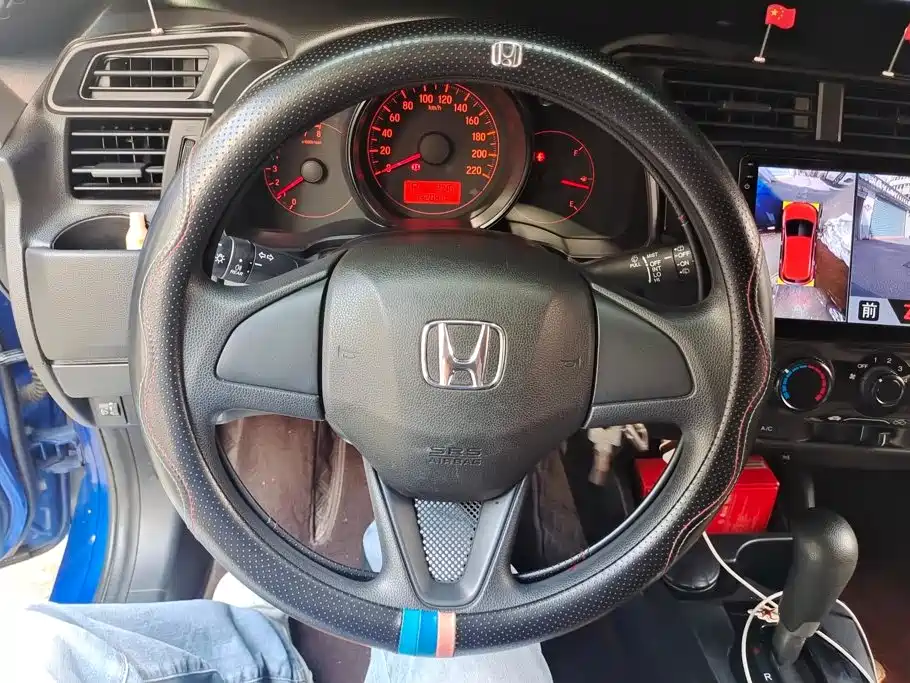 Honda Fit 2018 — фото 15