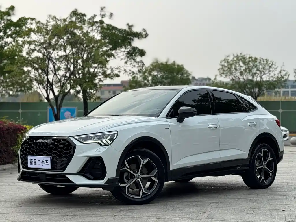 Audi Q3 Sportback 2021 — фото 1