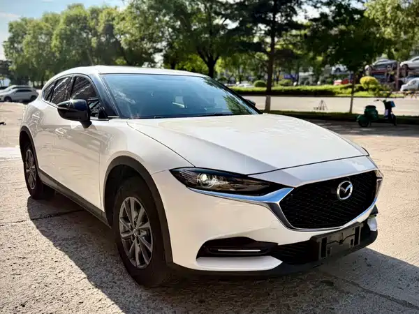 Mazda CX-4 2023