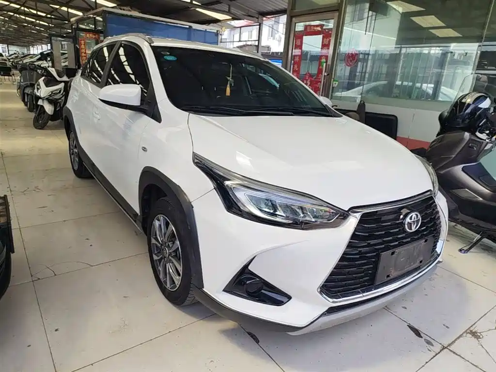 Toyota Yaris L 2020 — фото 4