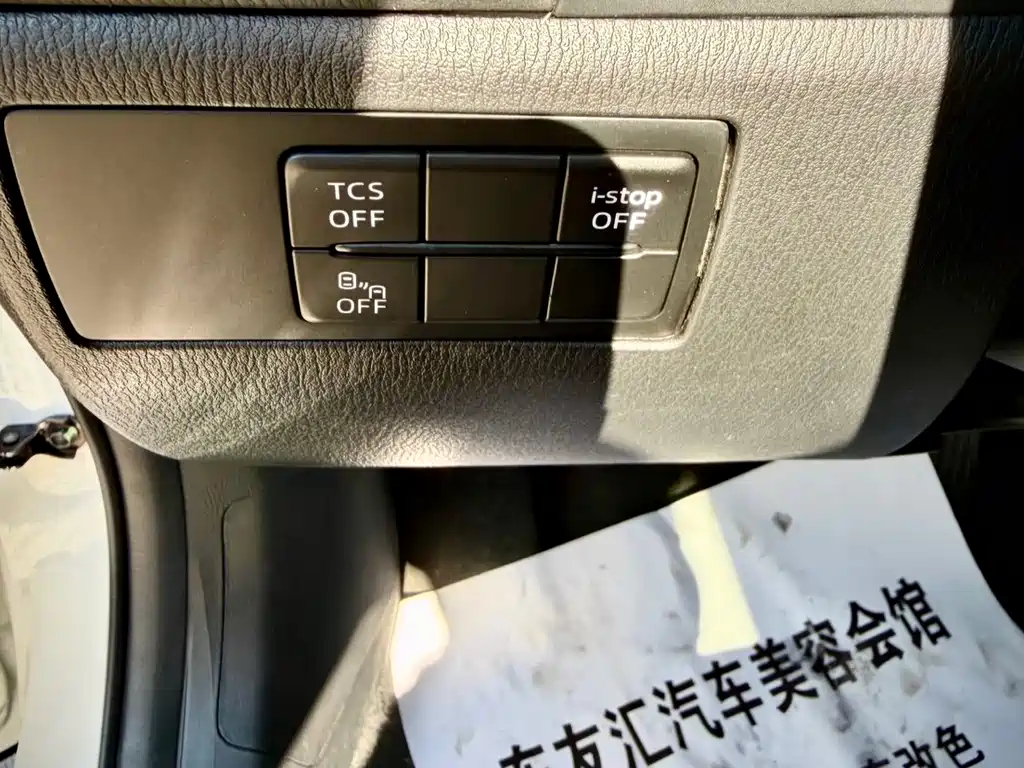 Mazda CX-4 2023 — фото 21