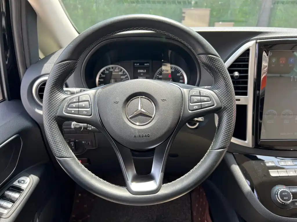 Mercedes-Benz Vito 2017 — фото 19