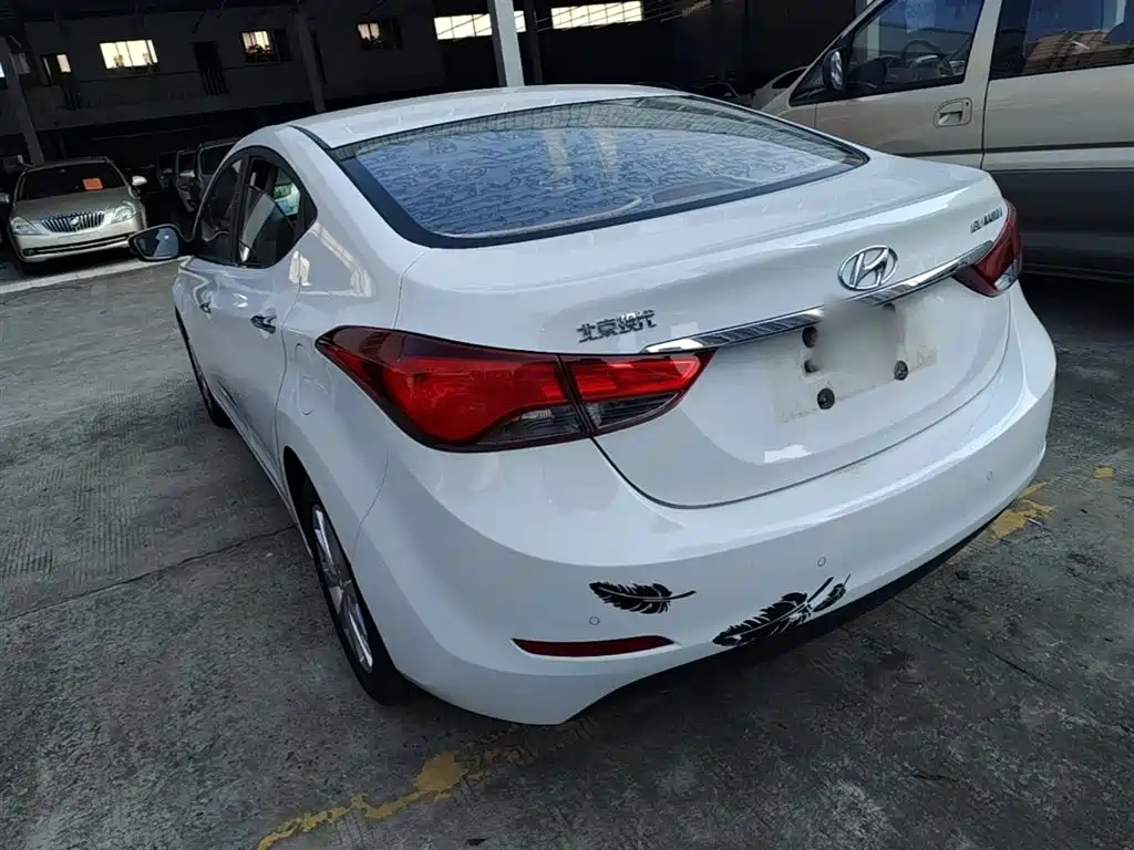Hyundai Elantra Langdong 2016 — фото 5