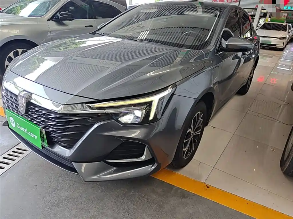 Roewe i6 MAX New Energy 2022 — фото 1