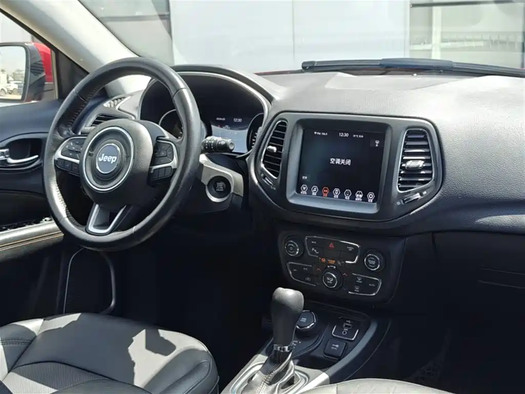 Jeep Compass 2020 — фото 6