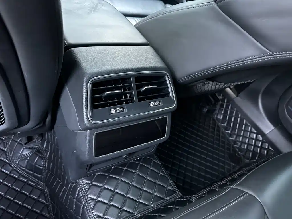 Audi A7 2023 — фото 11