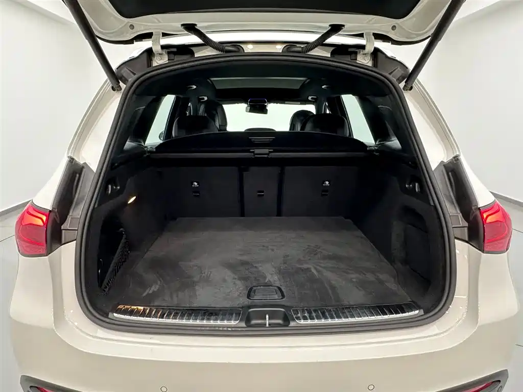 Mercedes-Benz GLC 2023 — фото 26