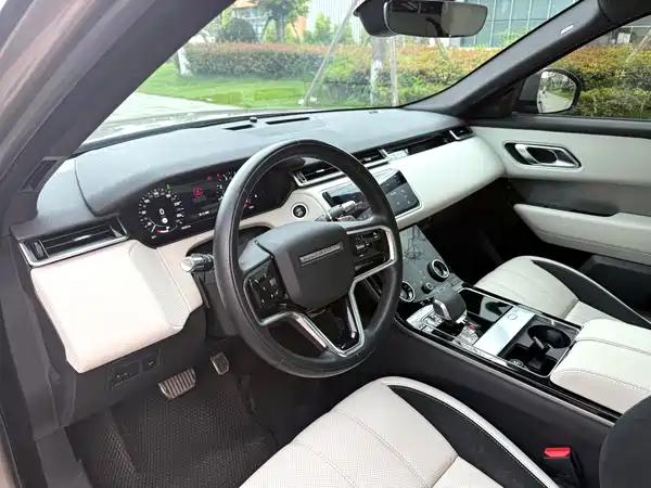 Land Rover Range Rover Velar 2021