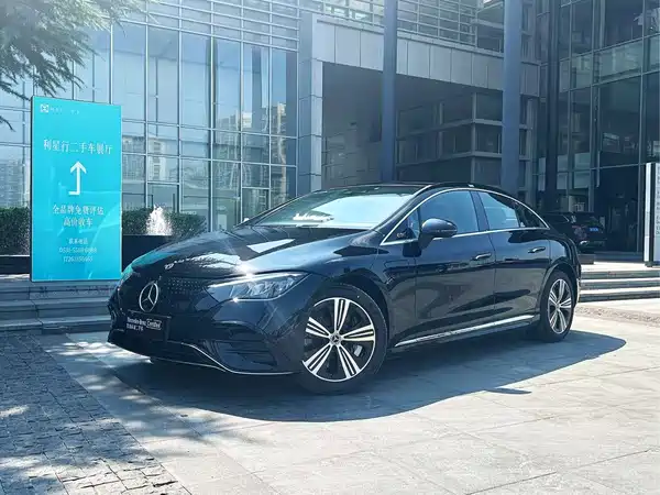 Mercedes-Benz EQE 2025