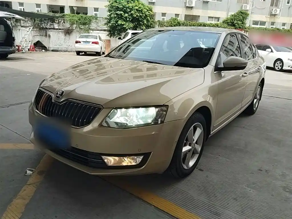 Skoda Octavia 2015 — фото 1