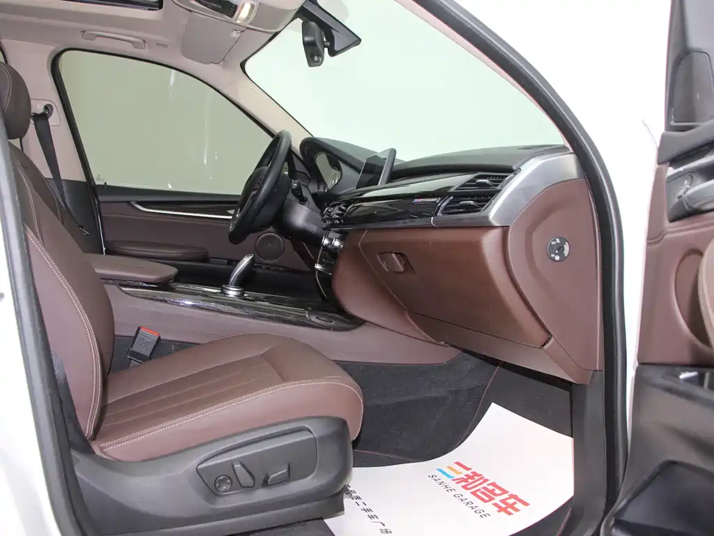 BMW X5 2015 — фото 11