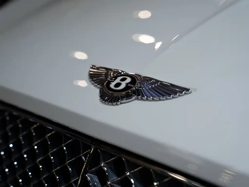 Bentley Continental 2020 — фото 8
