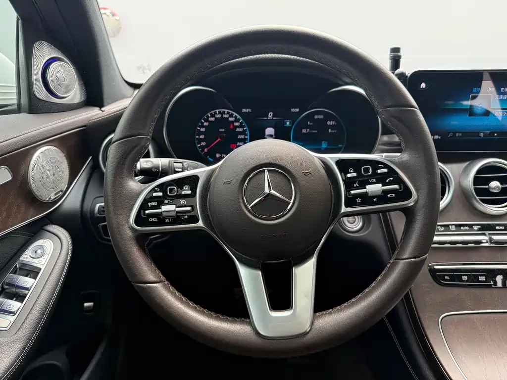 Mercedes-Benz GLC 2020 — фото 18