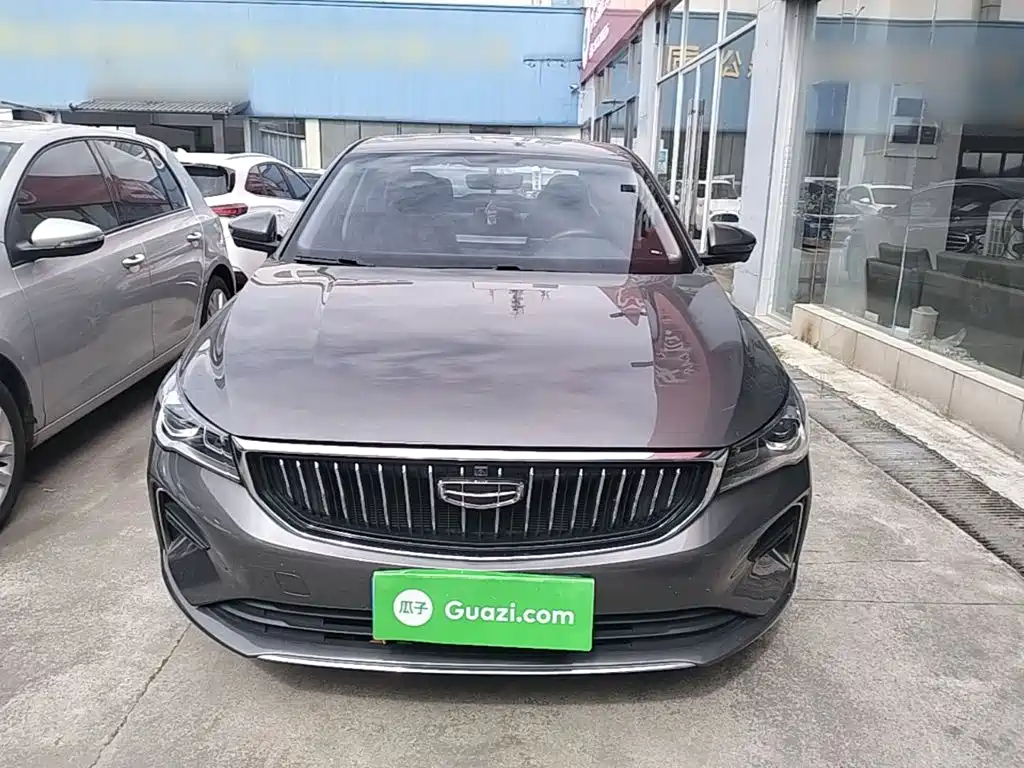 Geely Emgrand 2023
