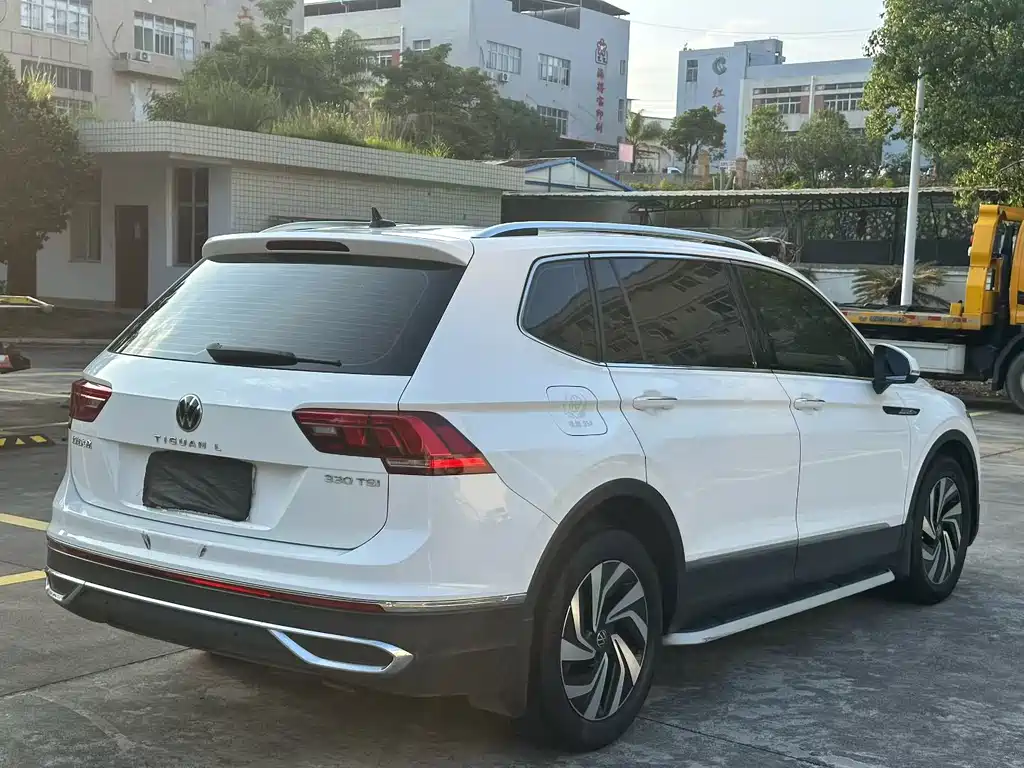 Volkswagen Tiguan L 2021 — фото 4