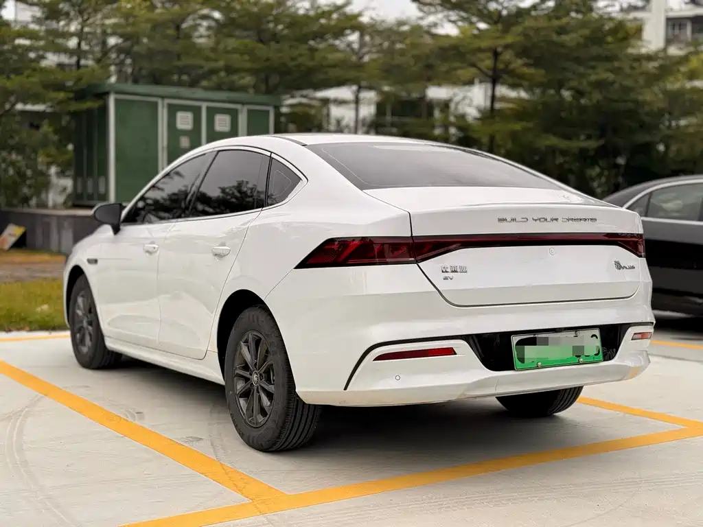 BYD Qin PLUS 2023 — фото 21