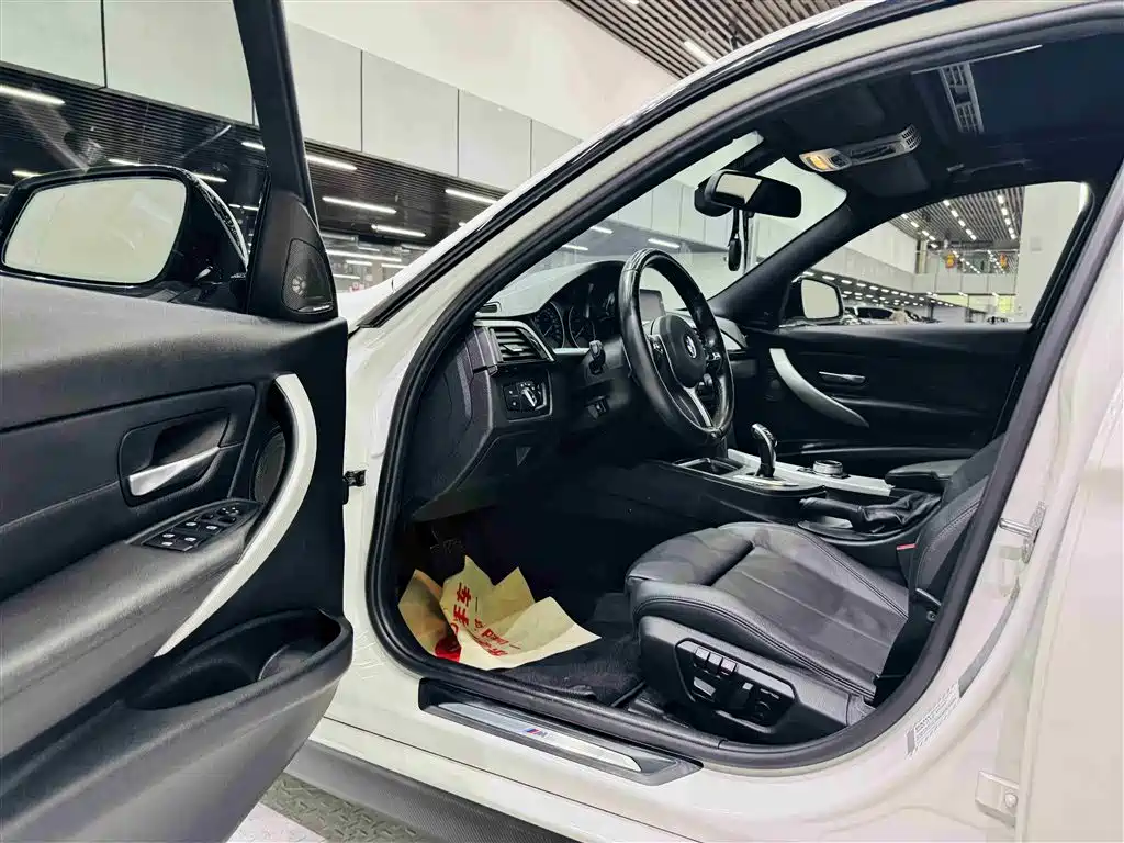 BMW 3 Series 2015 — фото 11