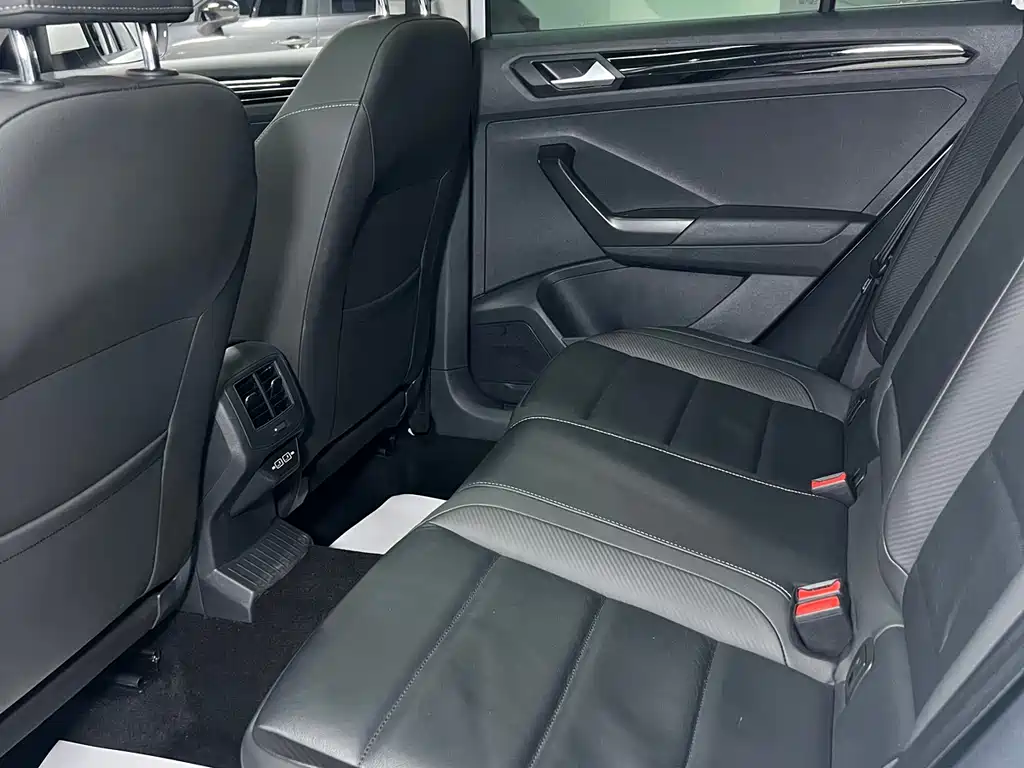 Volkswagen T-Roc 2021 — фото 15