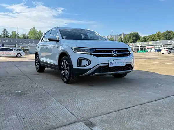 Volkswagen T-Roc 2024