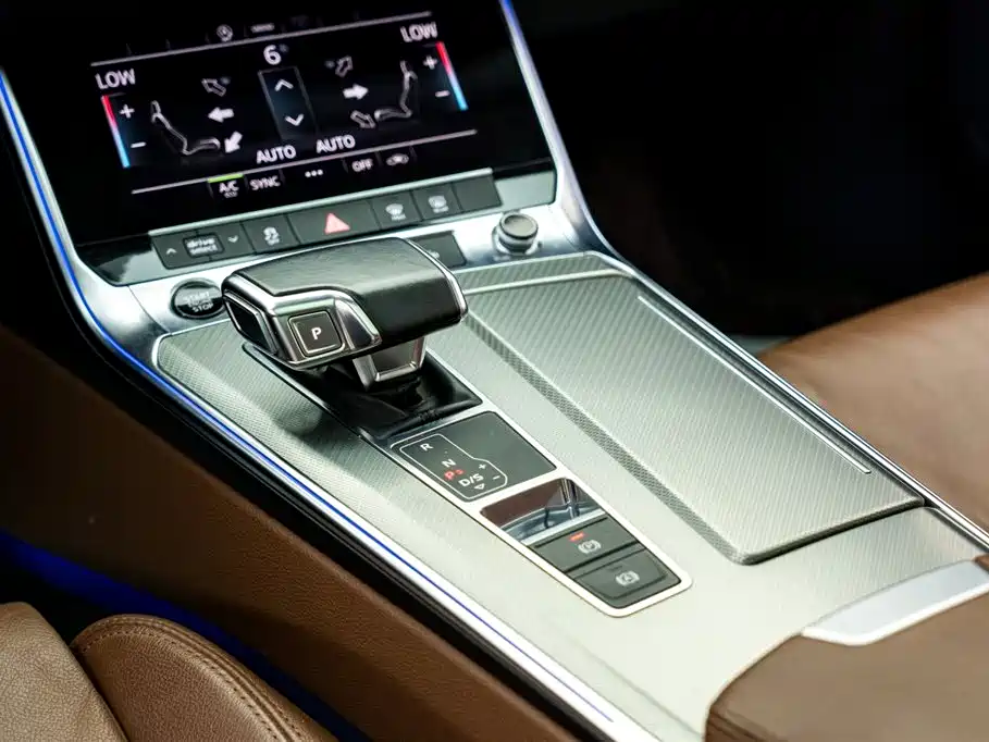 Audi A6L 2021 — фото 14