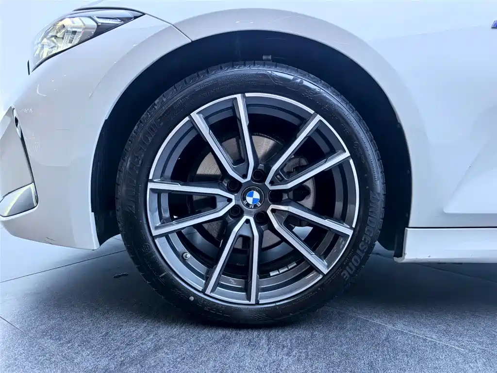 BMW 3 Series 2023