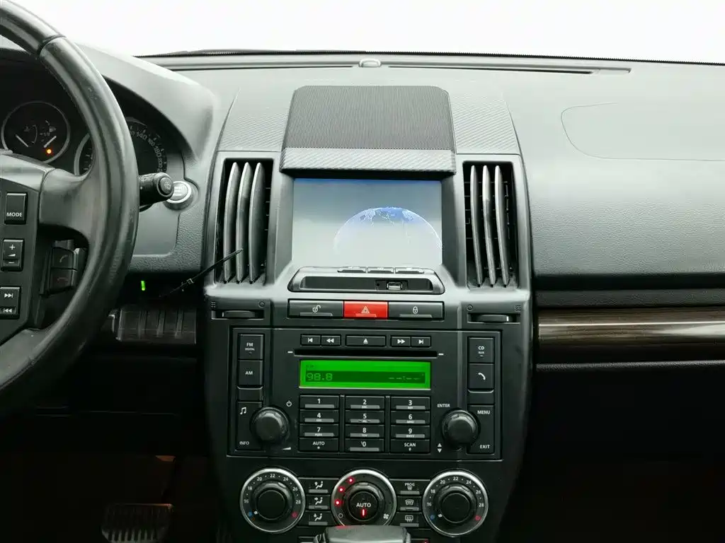 Land Rover Freelander 2 2012 — фото 21