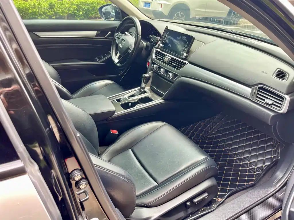 Honda Accord 2021 — фото 4
