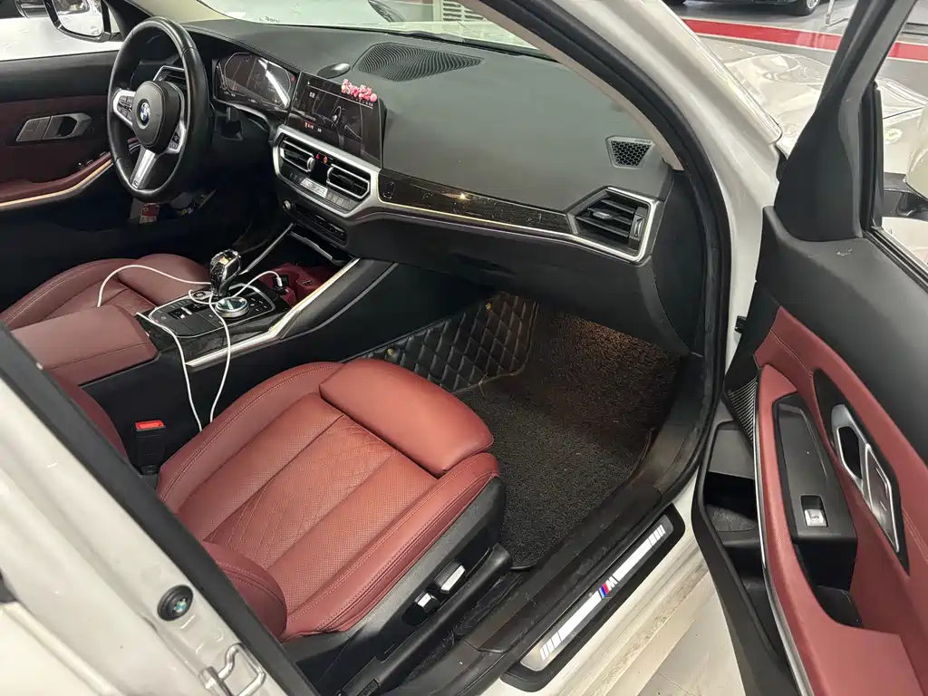 BMW 3 Series 2021