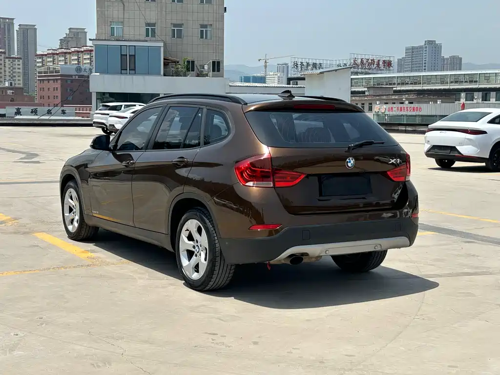 BMW X1 2012 — фото 10