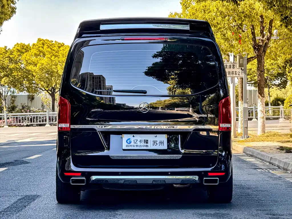 Mercedes-Benz Vito 2023 — фото 38