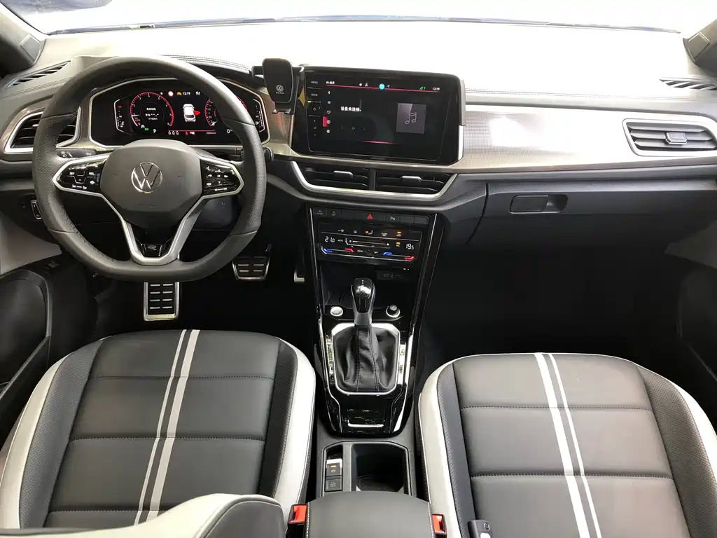 Volkswagen T-Roc 2024 — фото 7
