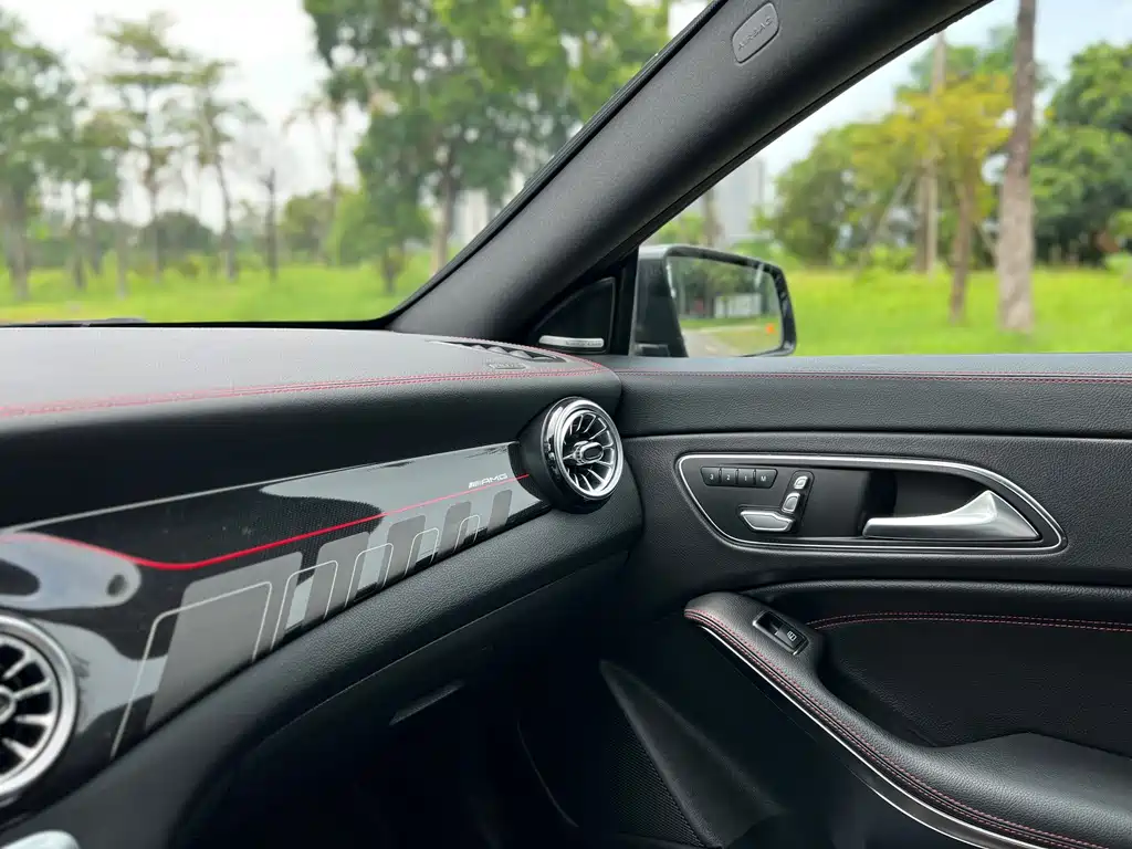 Mercedes-Benz CLA AMG 2019 — фото 11