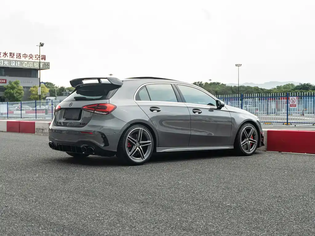 Mercedes-Benz A-Class AMG 2022 — фото 3