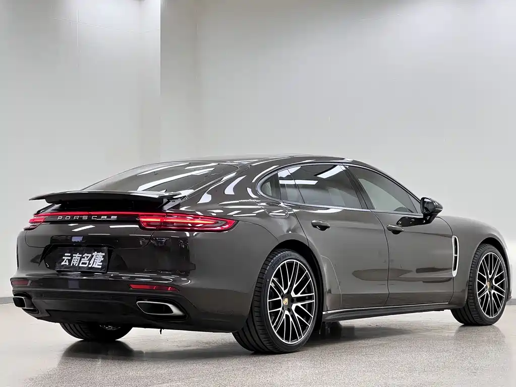 Porsche Panamera 2019 — фото 7