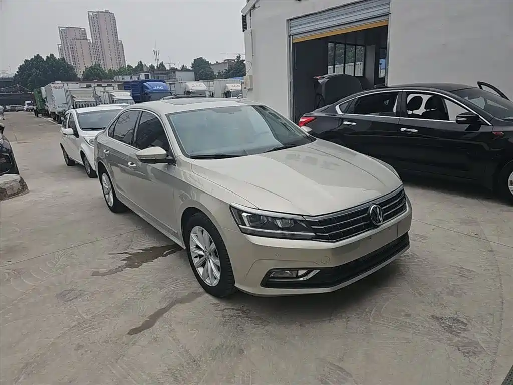 Volkswagen Passat 2018 — фото 4