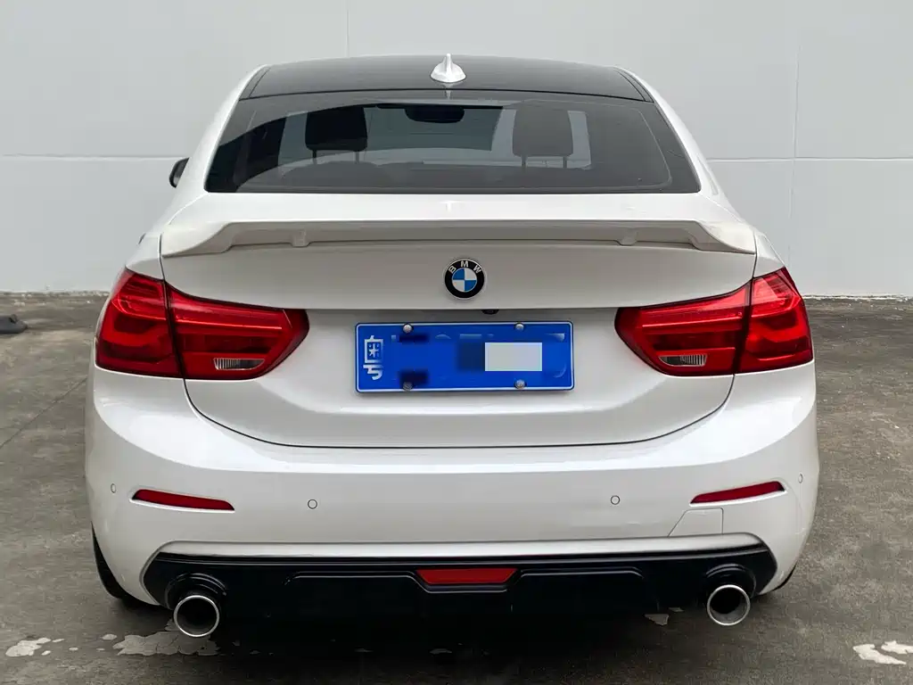 BMW 1 Series 2019 — фото 11