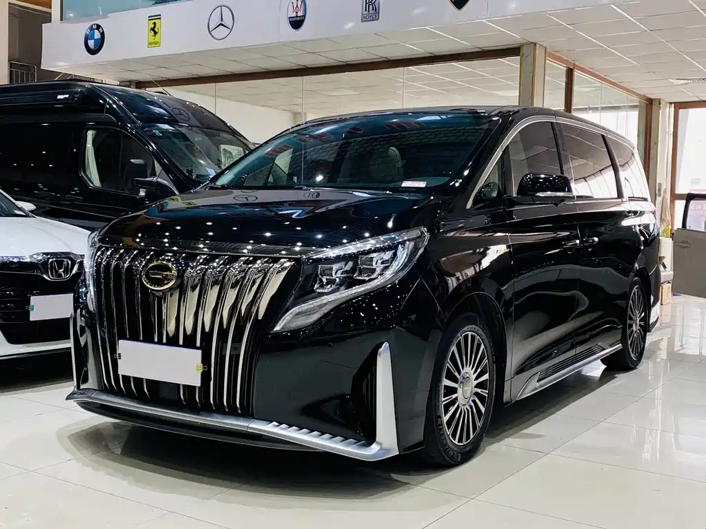 GAC Motor Trumpchi M8 2022 — фото 1
